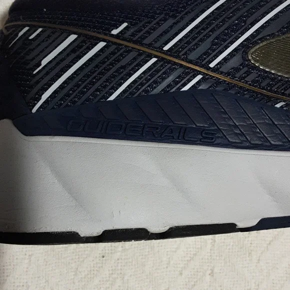 Brooks Men's Dark Blue Athletic Shoes Size 11. - Picture 7 of 8